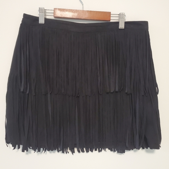 H&M Dresses & Skirts - H&M Black Fringe Mini Skirt